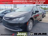 Used 2023 Chrysler Pacifica Touring-L image 4