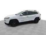 Used 2018 Jeep Cherokee Latitude Plus w/ Comfort/Convenience Group image 4