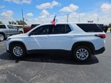 Used 2023 Chevrolet Traverse LS image 2