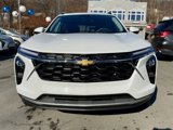 New 2025 Chevrolet Trax LT w/ LPO, Blackout Package image 2