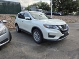 Used 2019 Nissan Rogue SV image 3