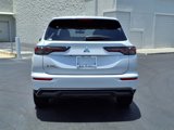New 2025 Mitsubishi Outlander ES image 5