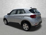 Used 2020 Hyundai Venue SE image 4