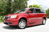 Used 2015 Chrysler Town & Country Touring image 2