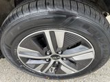Used 2022 Kia Niro LXS image 6