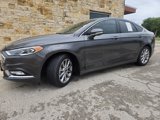 Used 2017 Ford Fusion SE w/ Fusion SE Technology Package image 2