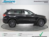 Used 2018 Jeep Grand Cherokee Laredo image 2