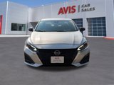 Used 2024 Nissan Altima 2.5 SV image 2