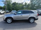 Used 2015 Kia Sorento LX image 4