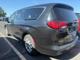 Used 2022 Chrysler Voyager LX image 4