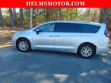 Certified 2023 Chrysler Pacifica Touring-L image 3