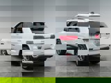 Used 2018 Jeep Grand Cherokee Limited image 3