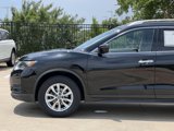 Used 2019 Nissan Rogue SV image 4