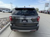 Used 2017 Ford Explorer XLT w/ Equipment Group 202A image 6