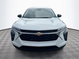 Used 2025 Chevrolet Trax LS image 2
