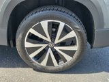 New 2024 Volkswagen Taos SE image 5
