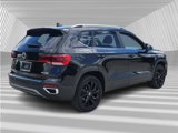 Certified 2023 Volkswagen Taos SE w/ Black Wheel Package image 6
