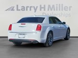 Used 2017 Chrysler 300 Limited image 5