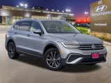 Used 2022 Volkswagen Tiguan SE image 3