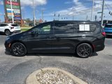 Used 2022 Chrysler Pacifica Touring-L w/ Uconnect Theater Family Group image 4