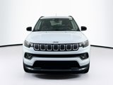 Used 2022 Jeep Compass Latitude image 2