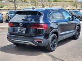 Used 2022 Volkswagen Taos SE image 3