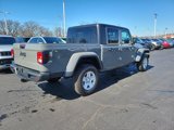 Used 2022 Jeep Gladiator Sport image 5