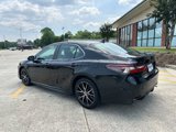 Used 2023 Toyota Camry SE image 3