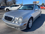 Used 2001 Mercedes-Benz CLK 320 Cabriolet image 3