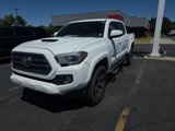 Used 2017 Toyota Tacoma 2WD Double Cab image 3
