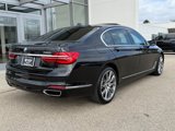 Used 2018 BMW 750i xDrive image 3