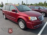 Used 2013 Chrysler Town & Country Touring image 3