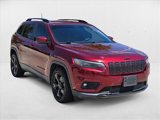 Used 2019 Jeep Cherokee Latitude Plus image 3