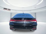 Used 2023 Hyundai Elantra SEL w/ Convenience Package image 4