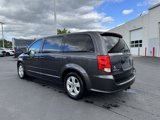 Used 2016 Dodge Grand Caravan SE w/ Quick Order Package 29E SE image 3