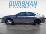 Used 2020 Toyota Camry LE image 3
