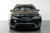 Used 2017 Chrysler Pacifica Limited image 5