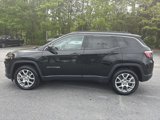 Used 2022 Jeep Compass Latitude image 5