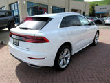 Used 2023 Audi Q8 Premium image 2