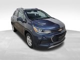 Used 2019 Chevrolet Trax LT w/ LT Convenience Package image 2