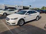 Used 2015 Ford Taurus SEL image 2