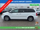 Used 2016 Chrysler Town & Country Touring-L image 4