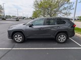 Used 2022 Toyota RAV4 LE image 4