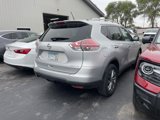 Used 2015 Nissan Rogue SL w/ SL Premium Package image 2