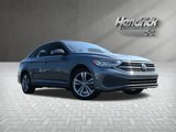 Used 2022 Volkswagen Jetta SE w/ Panoramic Sunroof Package image 2