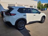 Used 2022 Nissan Rogue S image 3