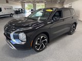 Used 2024 Mitsubishi Outlander SE image 3