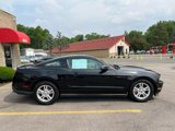 Used 2011 Ford Mustang Coupe image 4