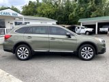 Used 2017 Subaru Outback 3.6R Touring image 2