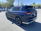Used 2024 Mitsubishi Outlander SE image 3